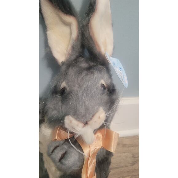 Dakin Real Bunny Gray Plush Rabbit 18” with Bow NWT Lifelike Animal Applause... - Picture 5 of 9
